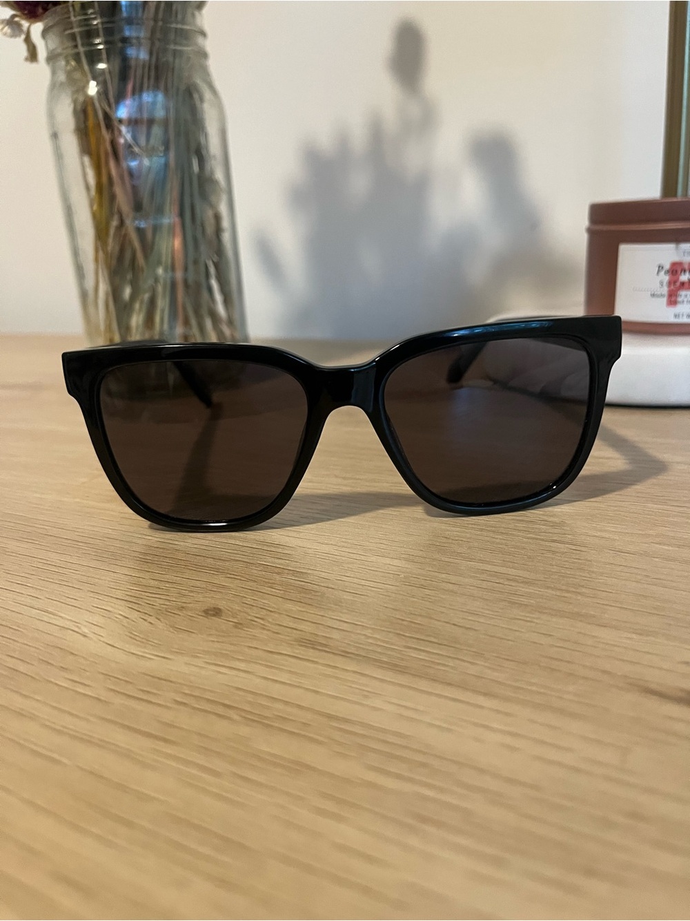 Quay Australia Black Square Sunglass In Great Condition